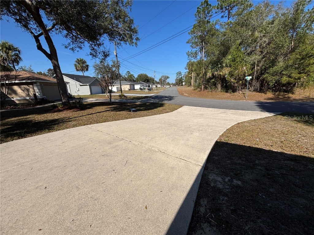 13014 NE 5th Place Silver Springs FL 34488 - LAKE WALDENA OM716023 image6