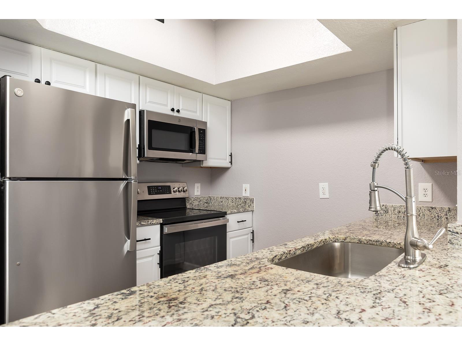 13015 Plantation Park Circle #1027 Orlando FL 32821 O6370860 image3