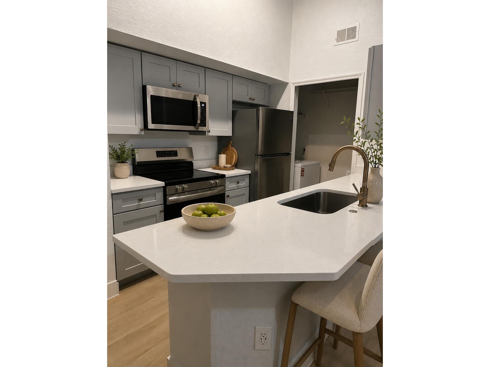 13016 Plantation Park Circle #1131 Orlando FL 32821 S5150424 image2