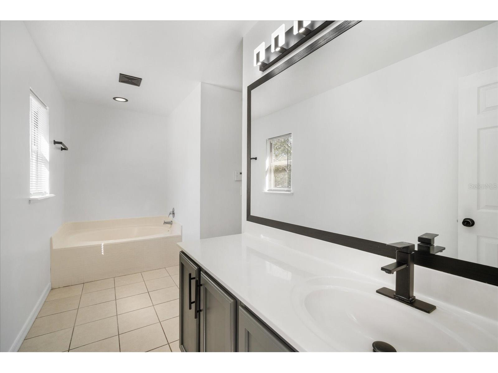 13018 Waterbourne Drive Gibsonton FL 33534 TB8516500 image17