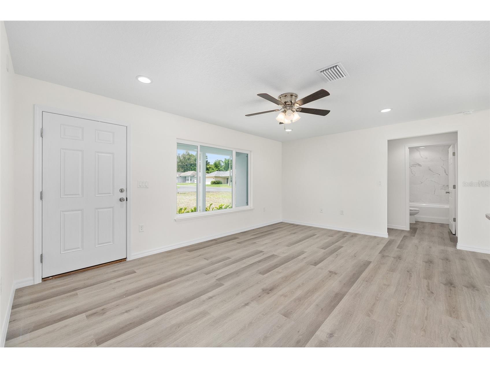 13019 NE 7th Loop Silver Springs FL 34488 OM716288 image10