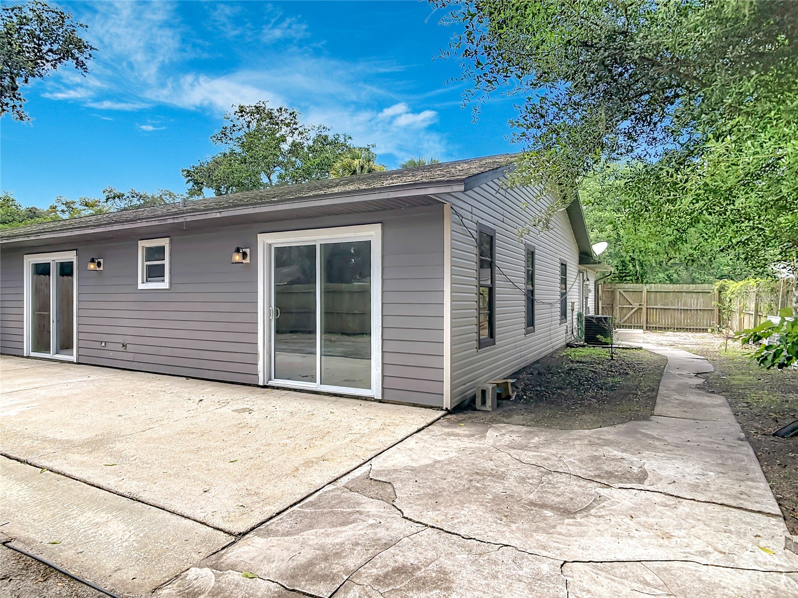 1302 Bond Street Edgewater FL 32132 NS1088099 image34