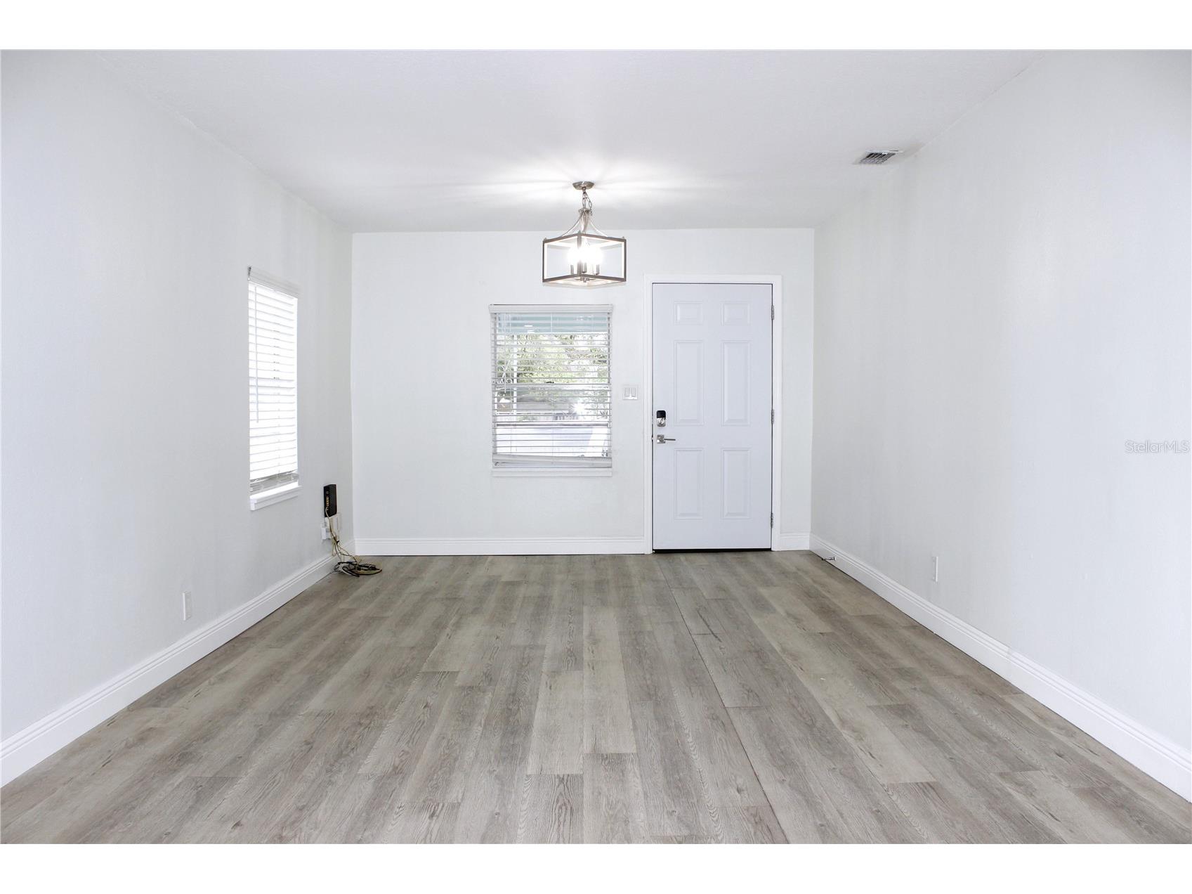 1302 E 33rd Avenue Tampa FL 33603 TB8494917 image5