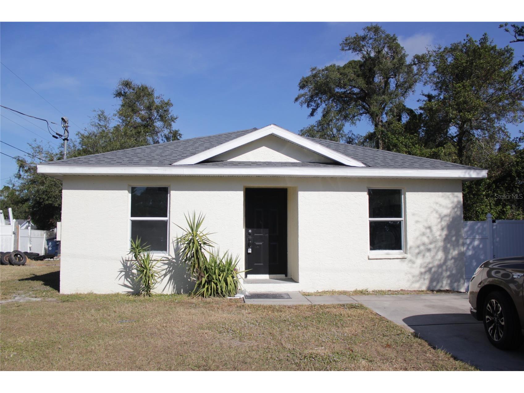 1302 E Annie Street Tampa FL 33612 TB8327826 image1