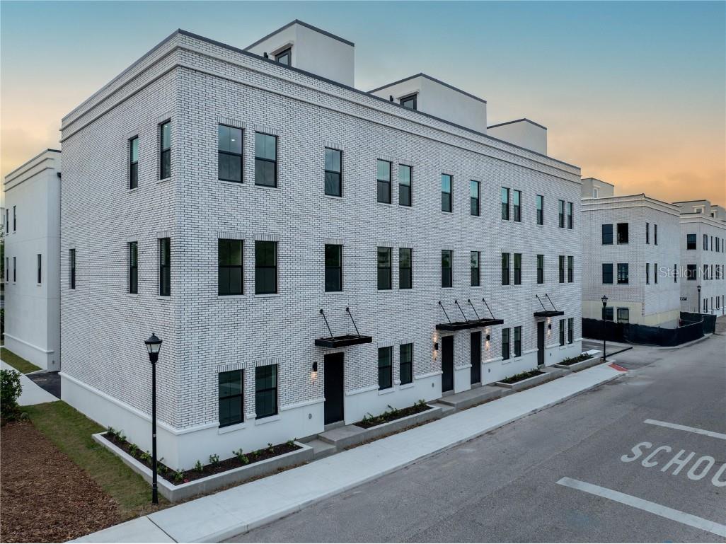 1302 E Kay Street #3 Tampa FL 33602 TB8386645 image1