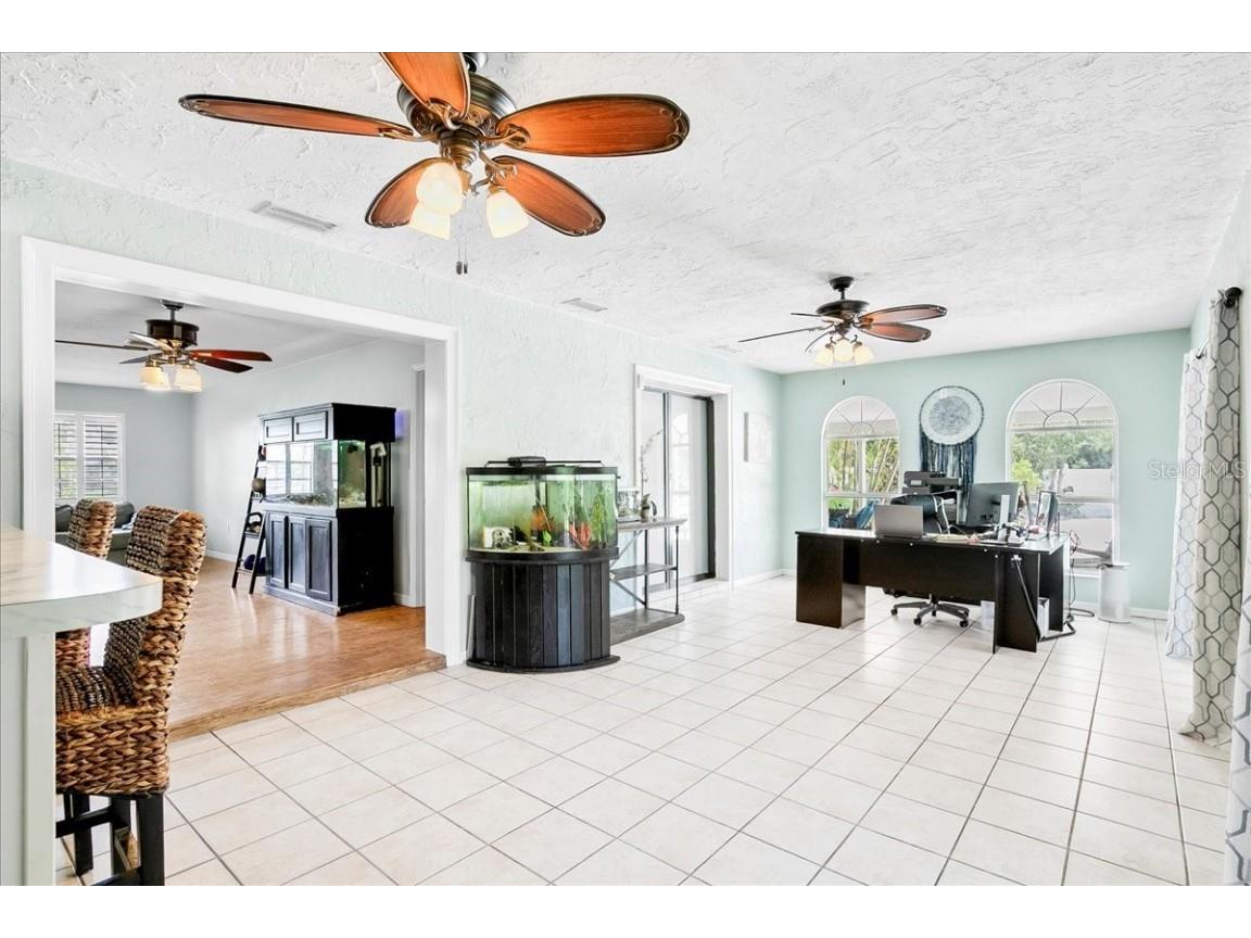 1302 Georgetowne Circle Sarasota FL 34232 O6346510 image13