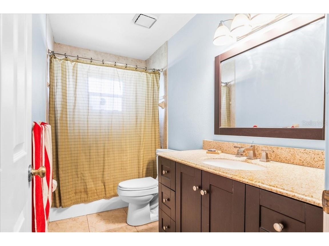 1302 Georgetowne Circle Sarasota FL 34232 O6346510 image18