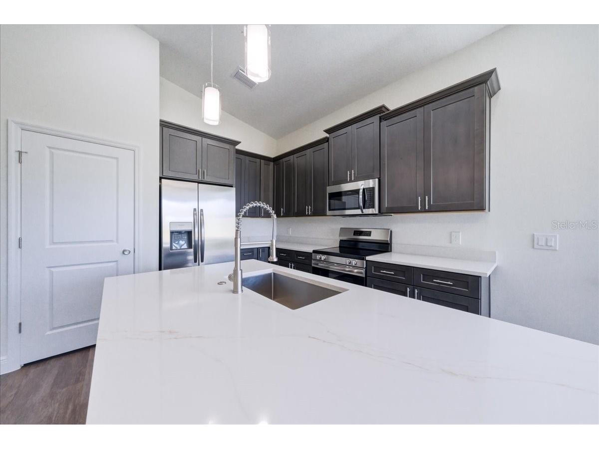 1302 Moselle Avenue Orlando FL 32807 O6393827 image13