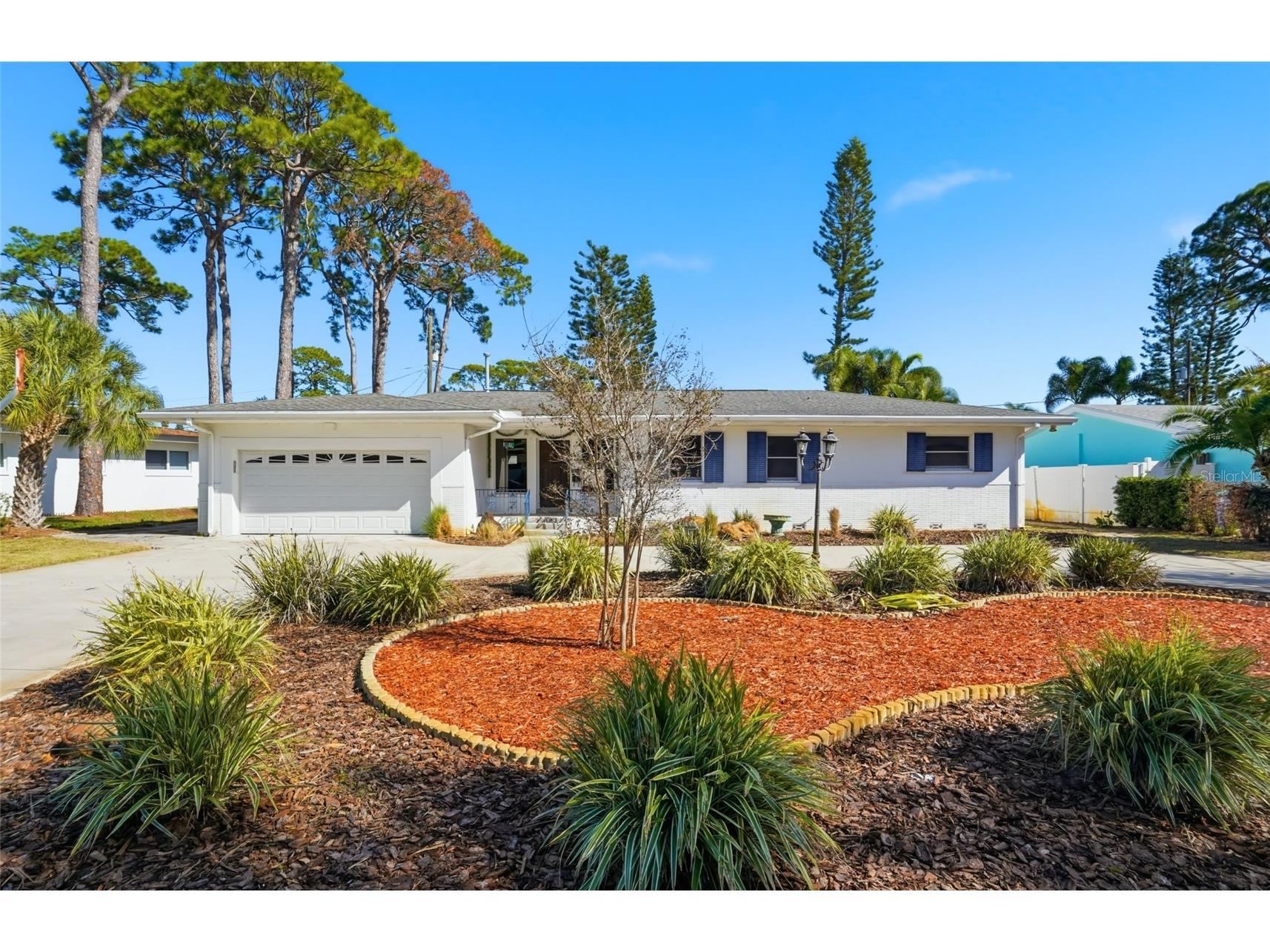 1302 Robin Road S Saint Petersburg FL 33707 TB8456885 image1