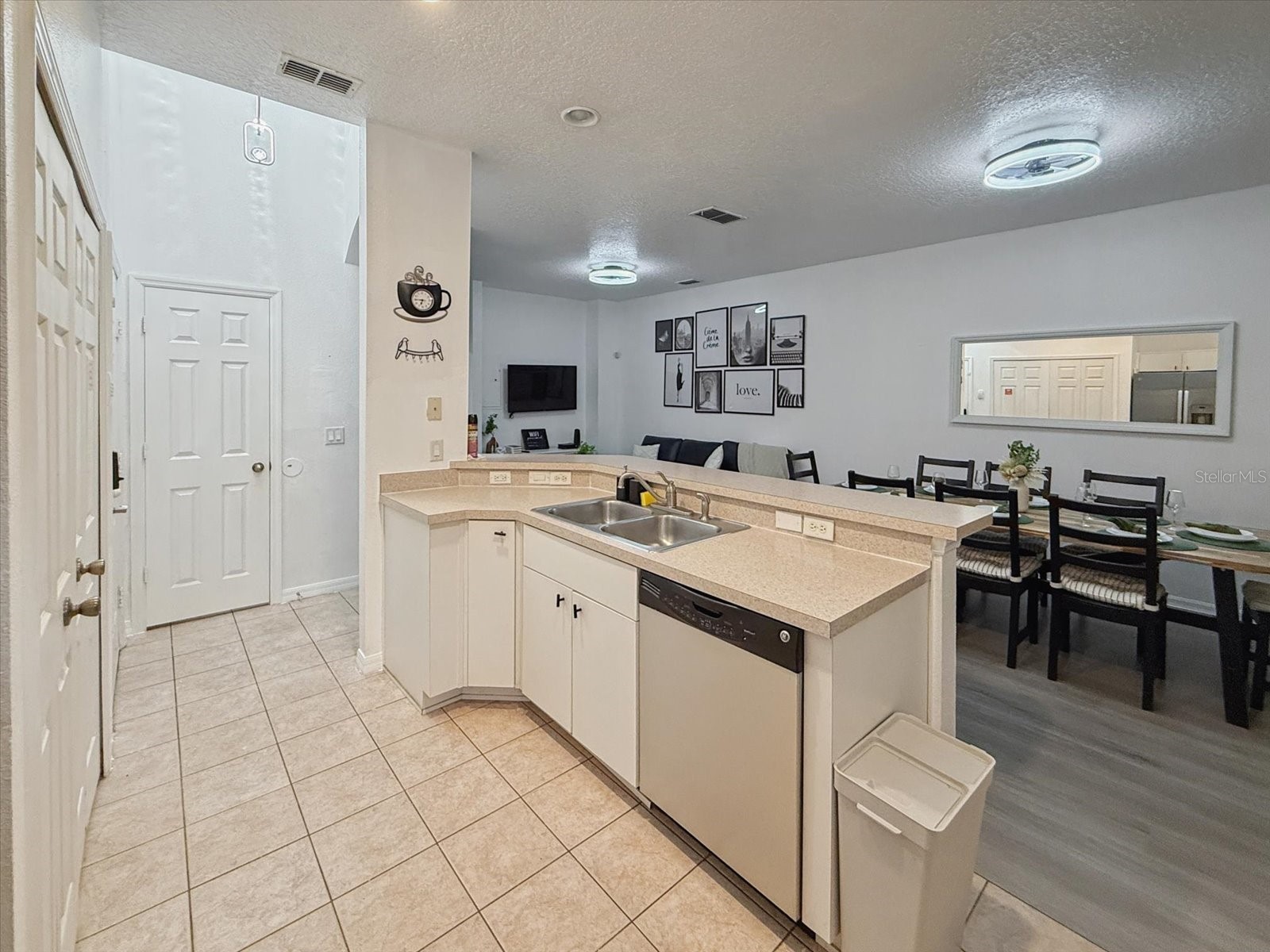 1302 S Beach Circle Kissimmee FL 34746 S5151809 image7