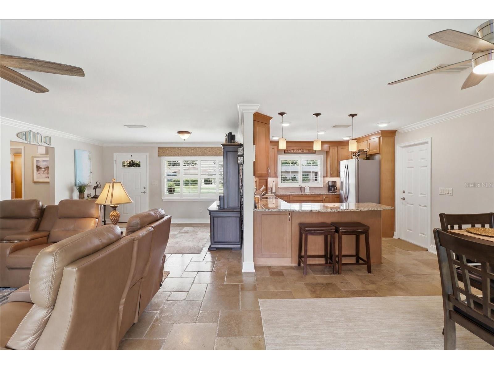 1302 SE Paradise Avenue Crystal River FL 34429 OM726711 image10