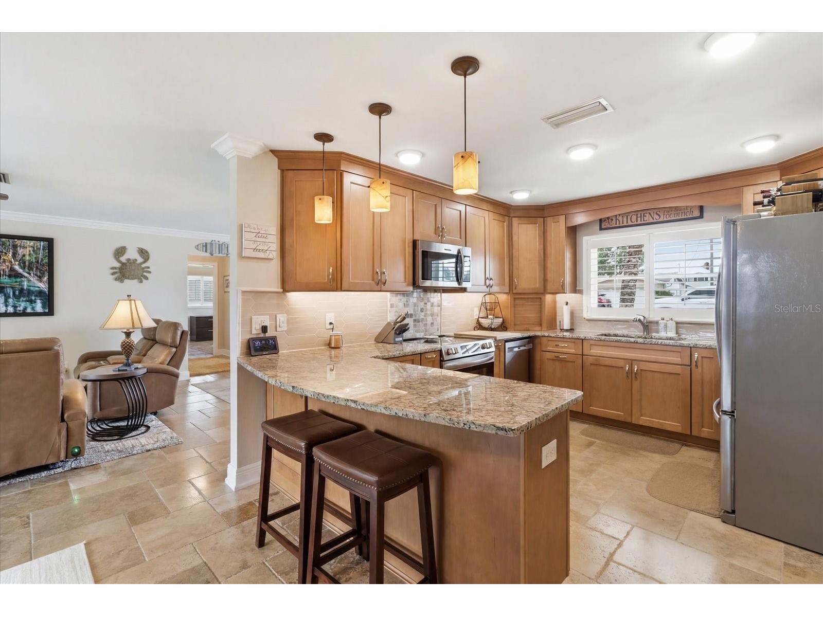 1302 SE Paradise Avenue Crystal River FL 34429 OM726711 image14