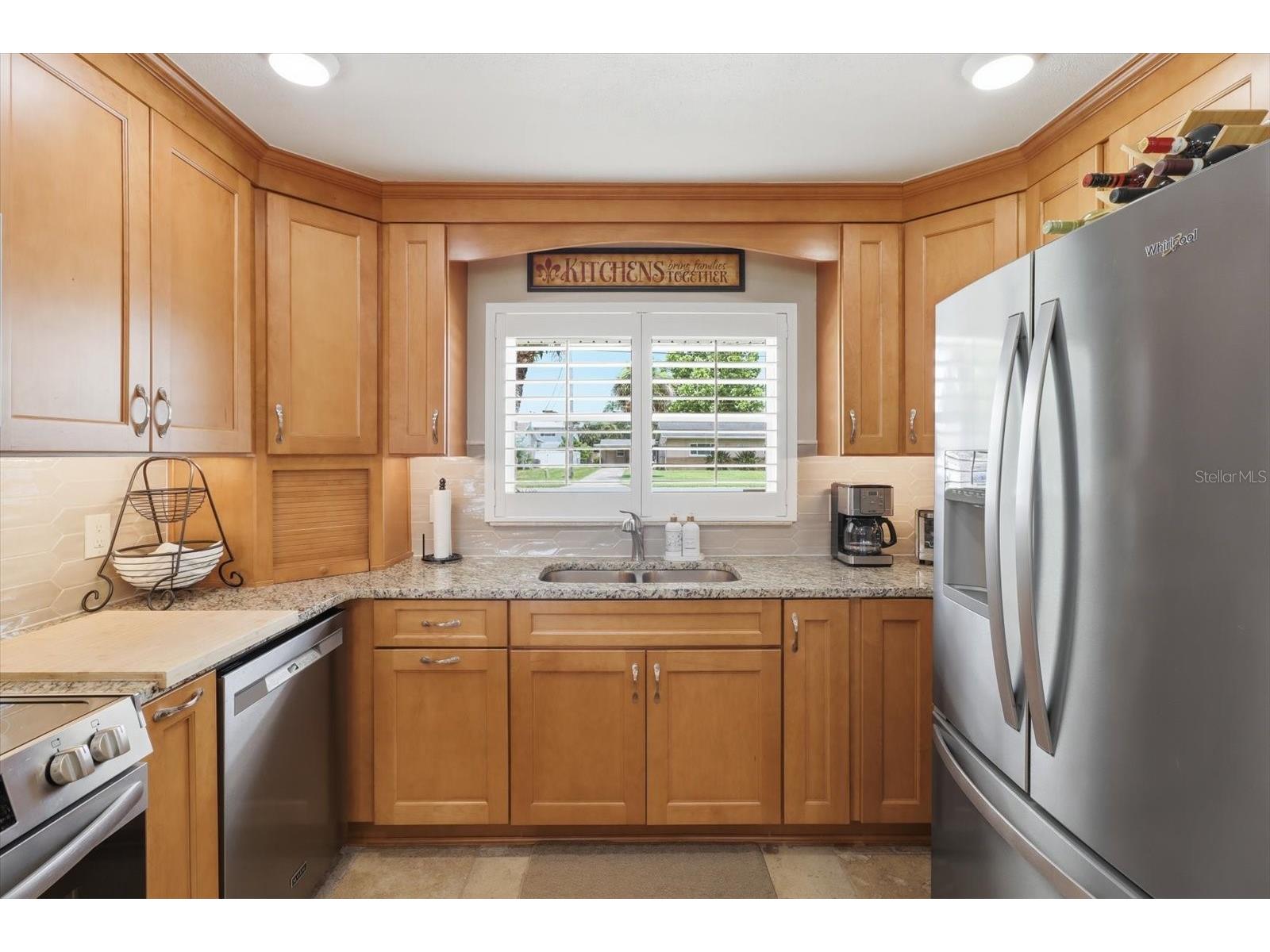 1302 SE Paradise Avenue Crystal River FL 34429 OM726711 image17