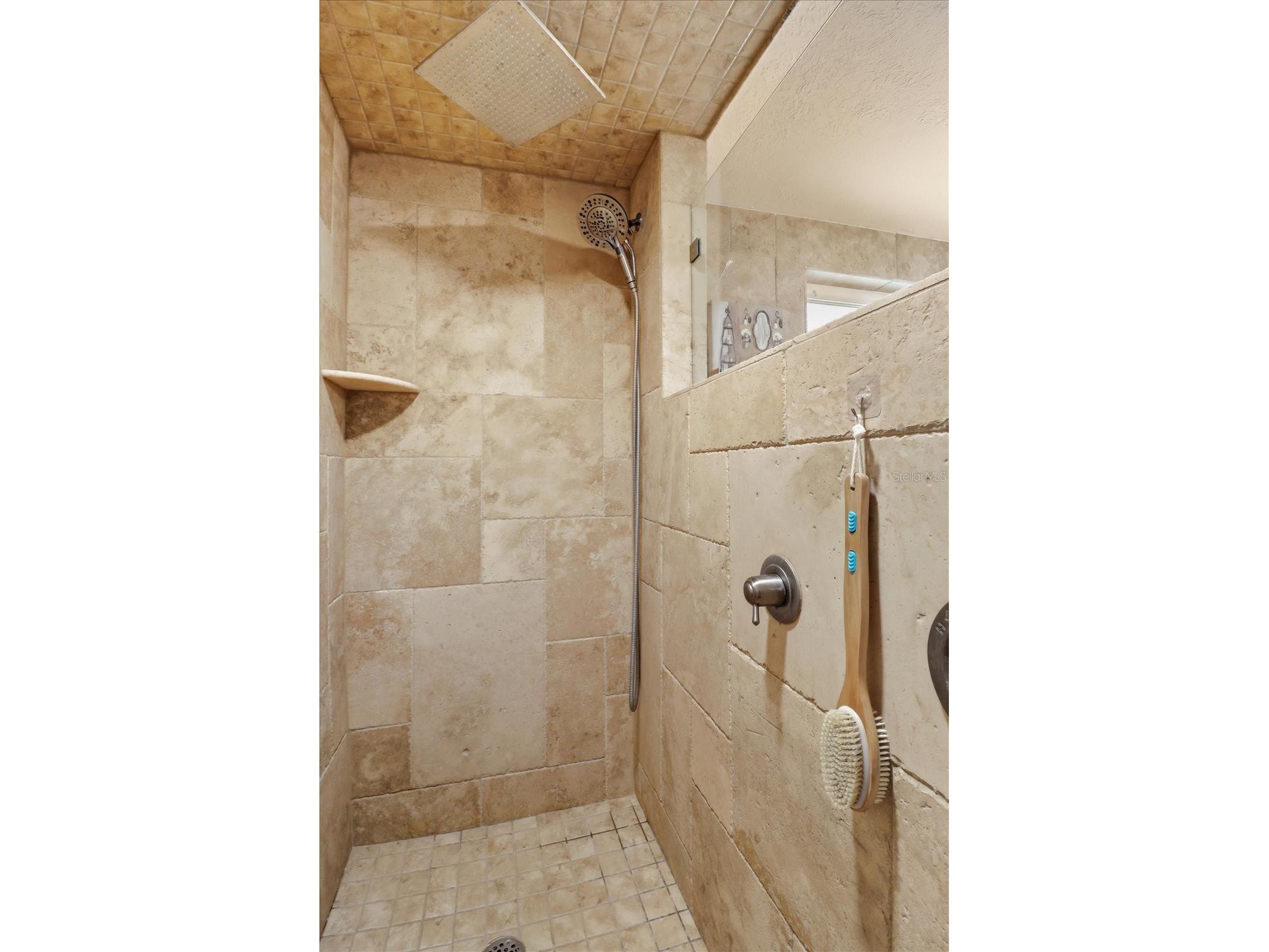 1302 SE Paradise Avenue Crystal River FL 34429 OM726711 image26