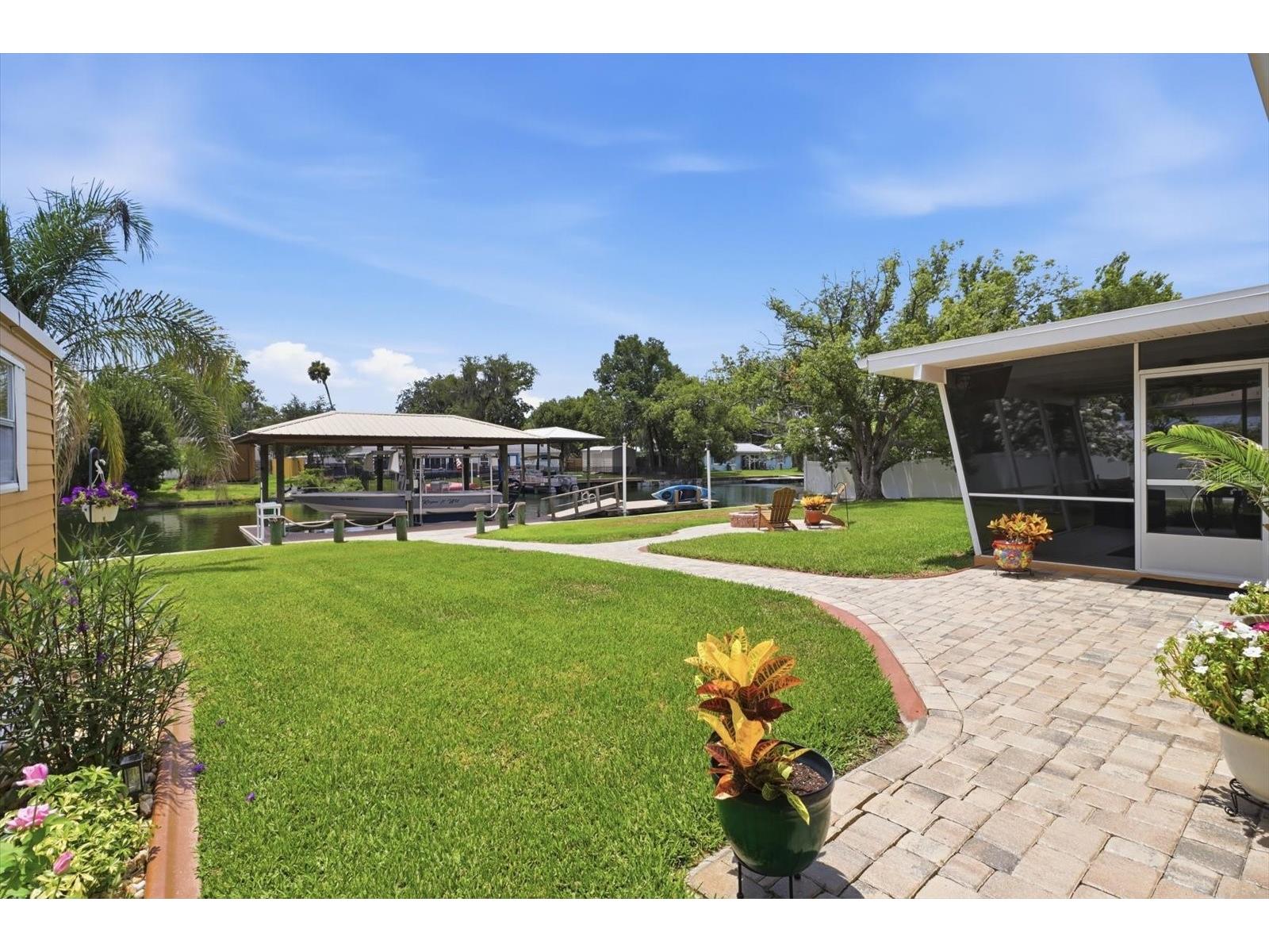 1302 SE Paradise Avenue Crystal River FL 34429 OM726711 image35
