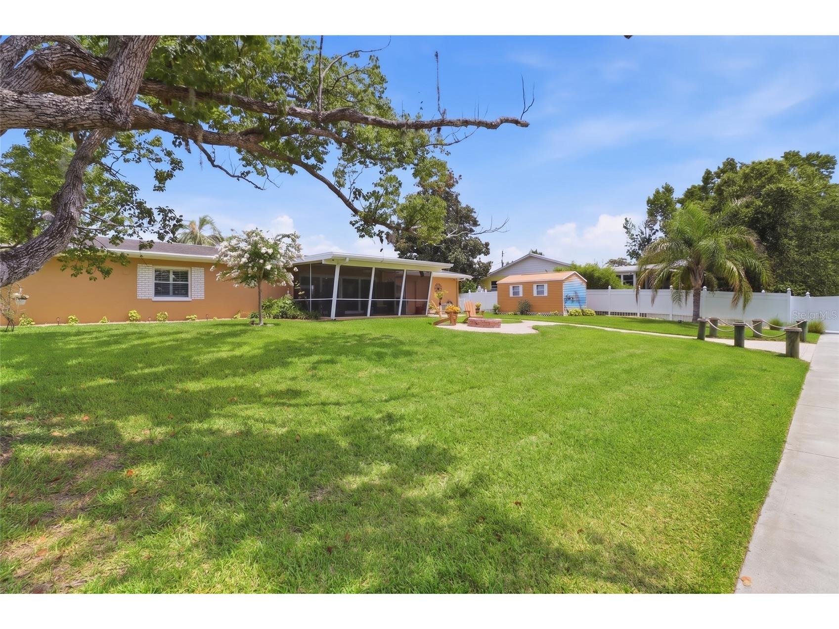 1302 SE Paradise Avenue Crystal River FL 34429 OM726711 image36