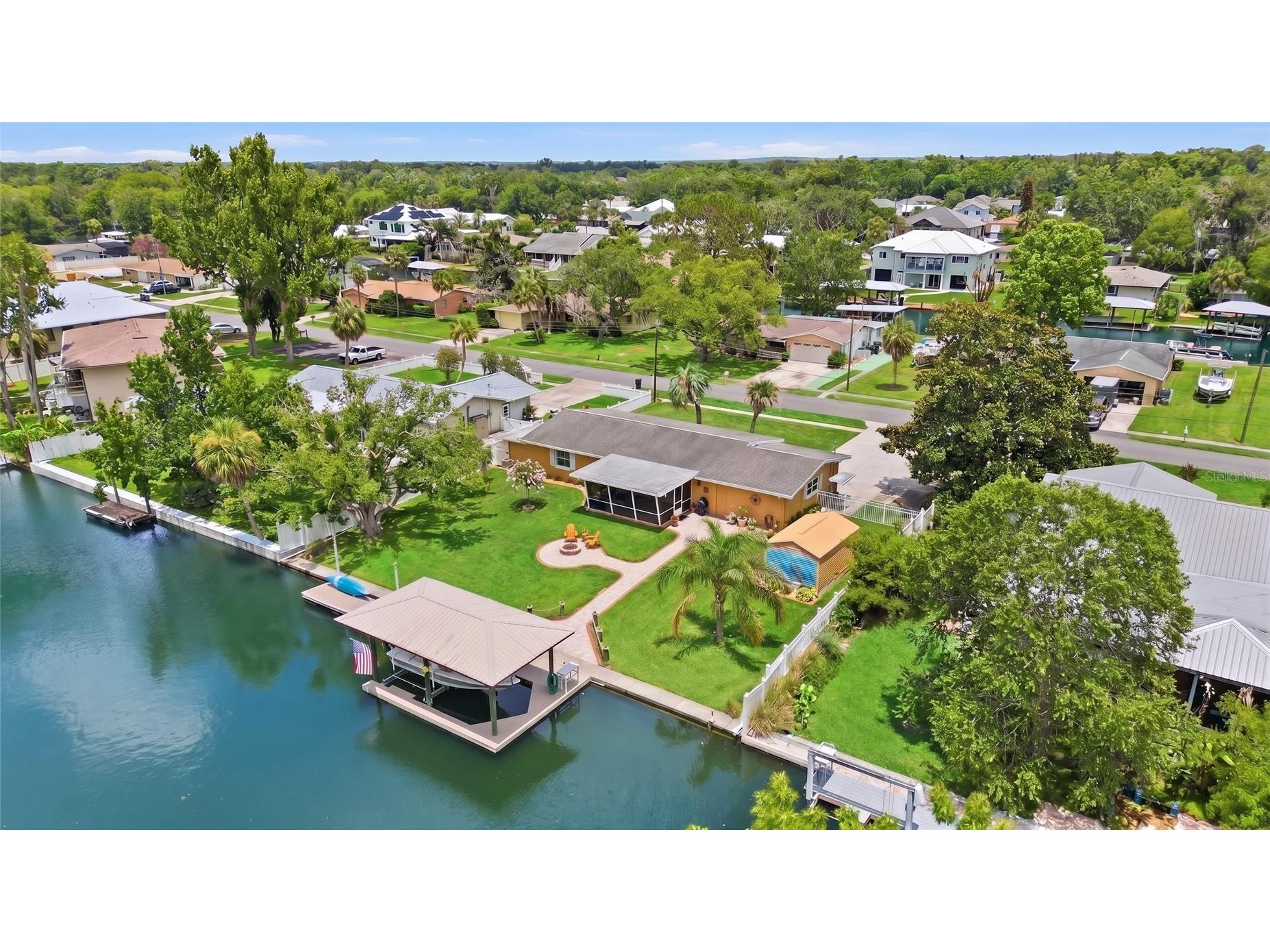 1302 SE Paradise Avenue Crystal River FL 34429 OM726711 image45