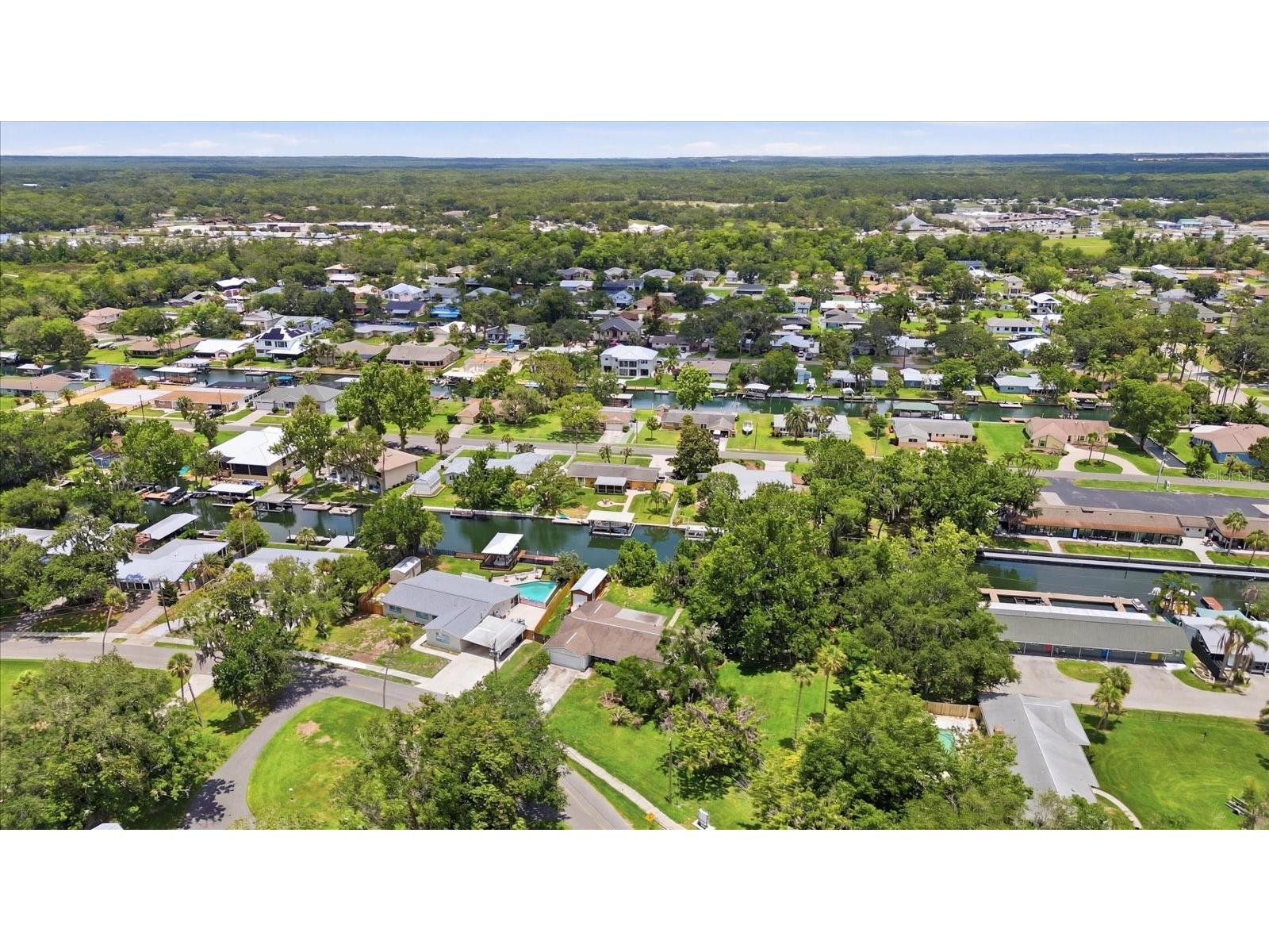 1302 SE Paradise Avenue Crystal River FL 34429 OM726711 image47