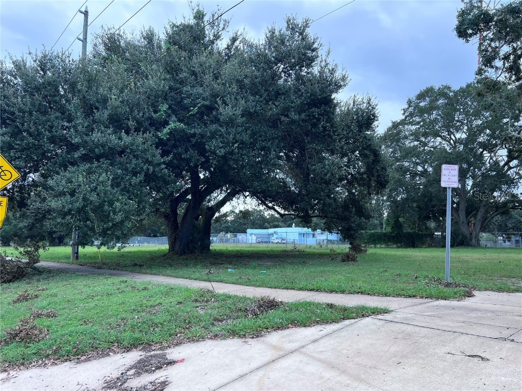 1302 Sunset Pt Rd Clearwater FL 33755 W7877665 image7