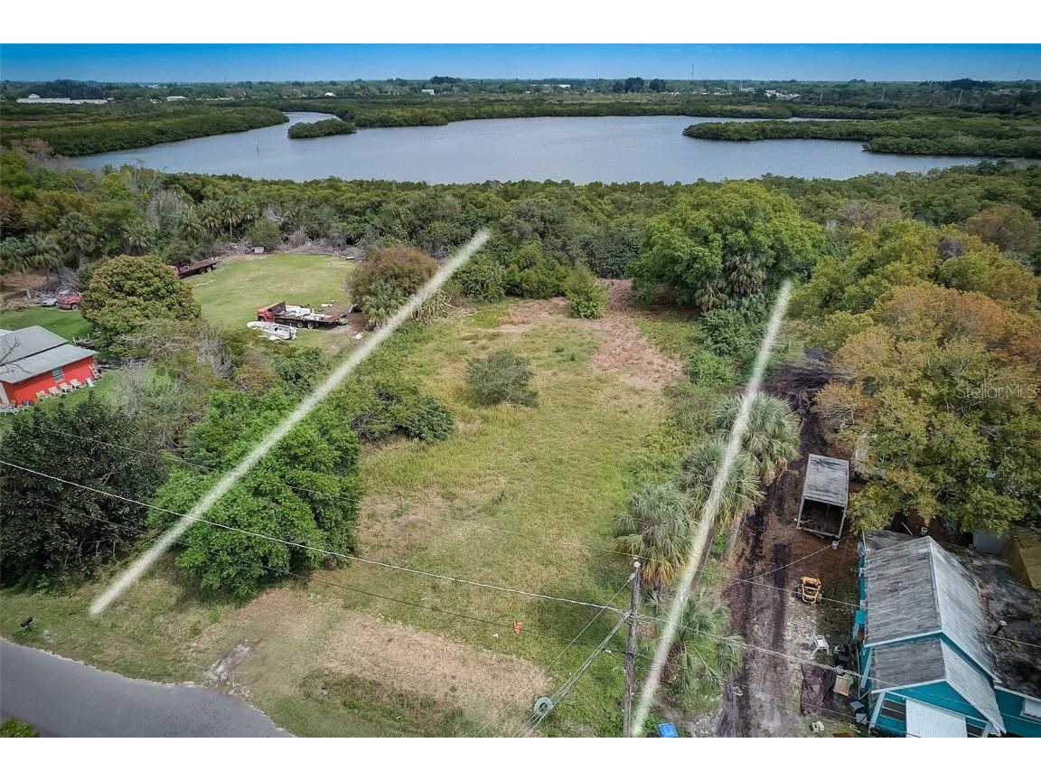 1302 Sweeney Drive Ruskin FL 33570 T3511138 image1