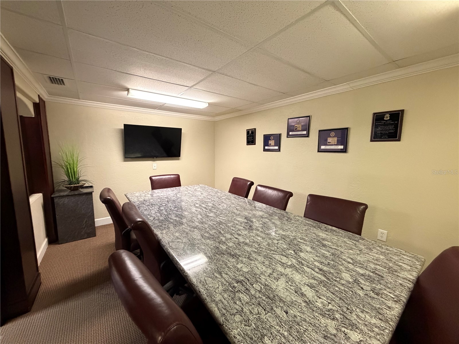 1302 W Busch Boulevard Tampa FL 33612 TB8485004 image5