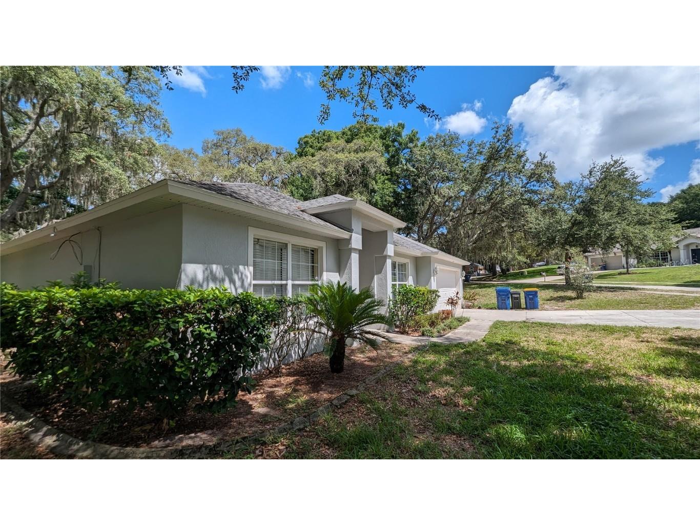 1302 Woods Edge Court Minneola FL 34715 G5085052 image1