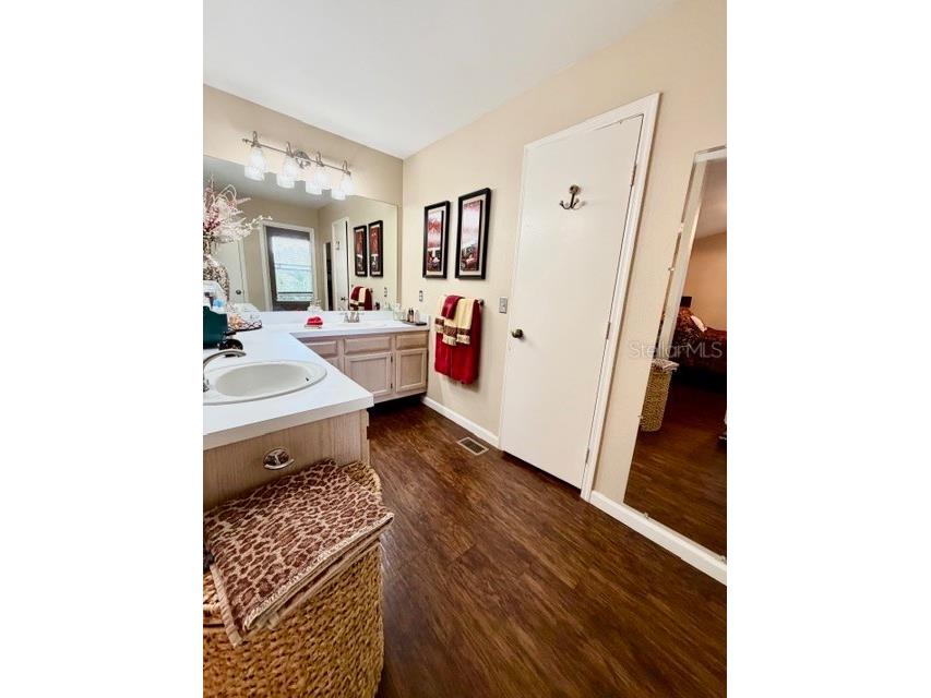 13020 Lorna Place Tampa FL 33618 TB8464654 image28