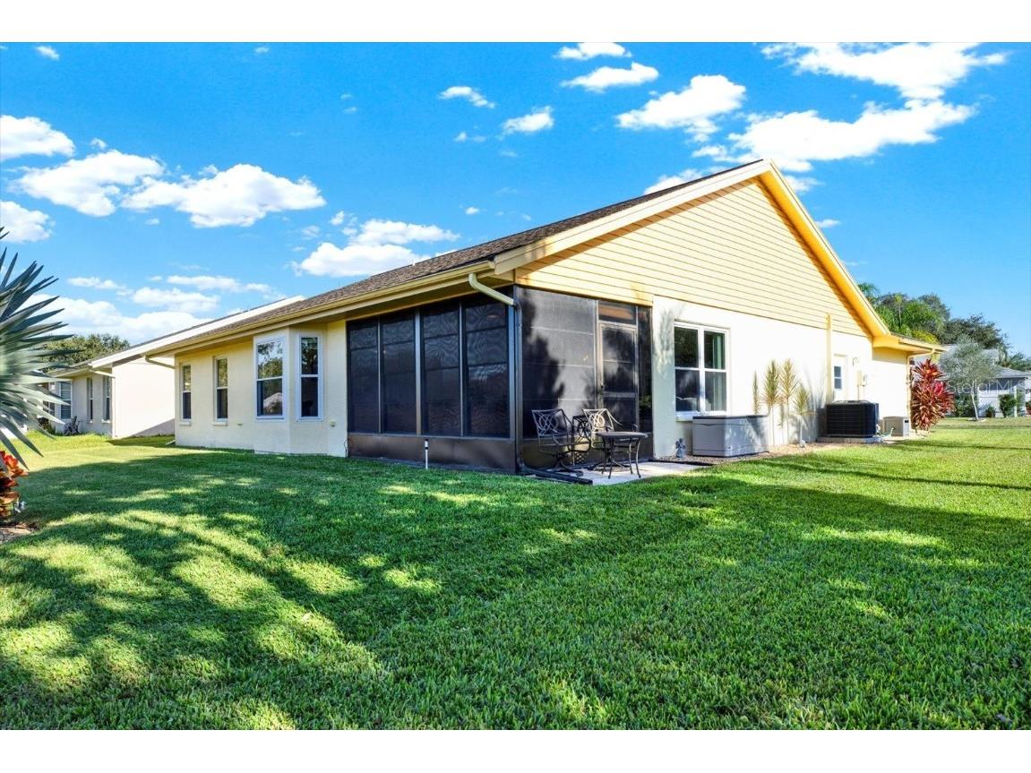 13021 Pinnacle Lane Hudson FL 34669 - DRAINAGE LAKE W7880301 image3