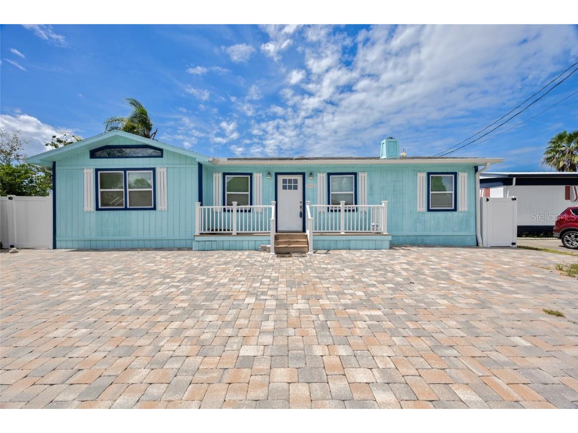 13023 Port Court Hudson FL 34667 TB8428225 image1