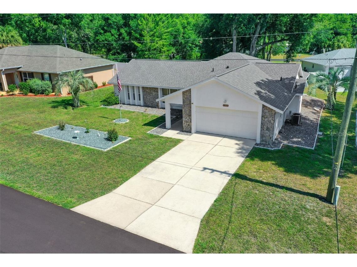 13027 NE 7th Loop Silver Springs FL 34488 - LAKE WALDENA OM679956 image2