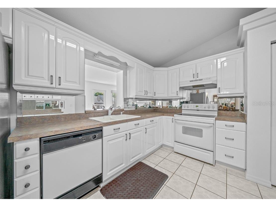 13027 NE 7th Loop Silver Springs FL 34488 - LAKE WALDENA OM679956 image26