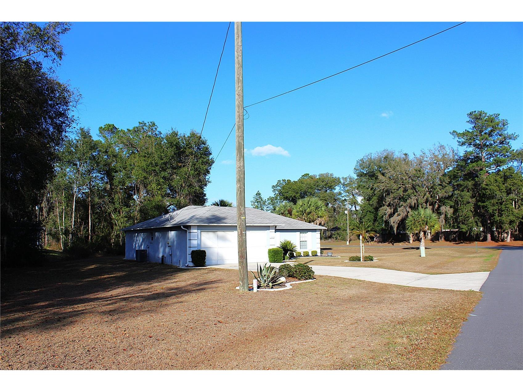 13029 NE 6th Place Silver Springs FL 34488 OM716104 image9