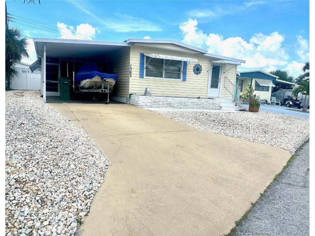 1303 28th Avenue Drive W Palmetto FL 34221 A4569369 image1