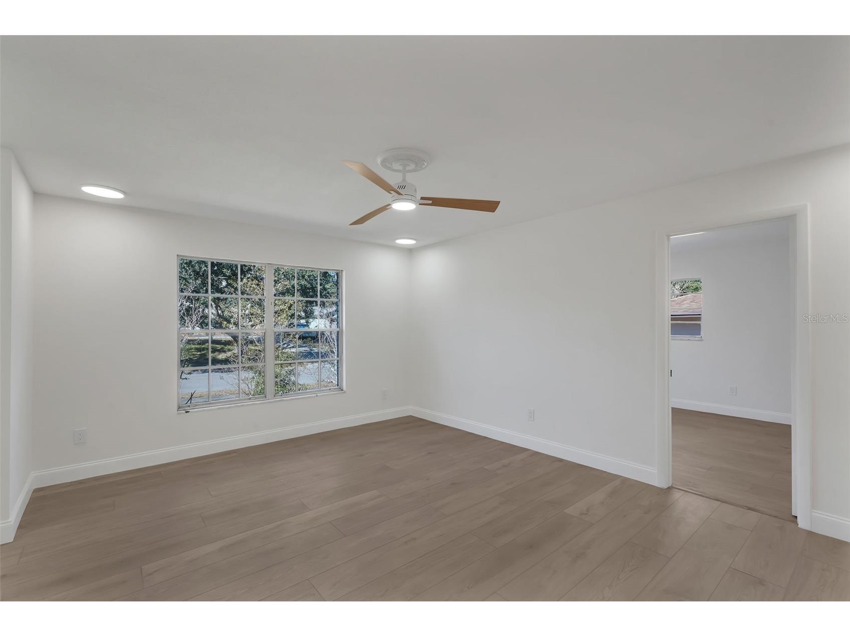 1303 Charles Street Orlando FL 32808 OM718583 image4