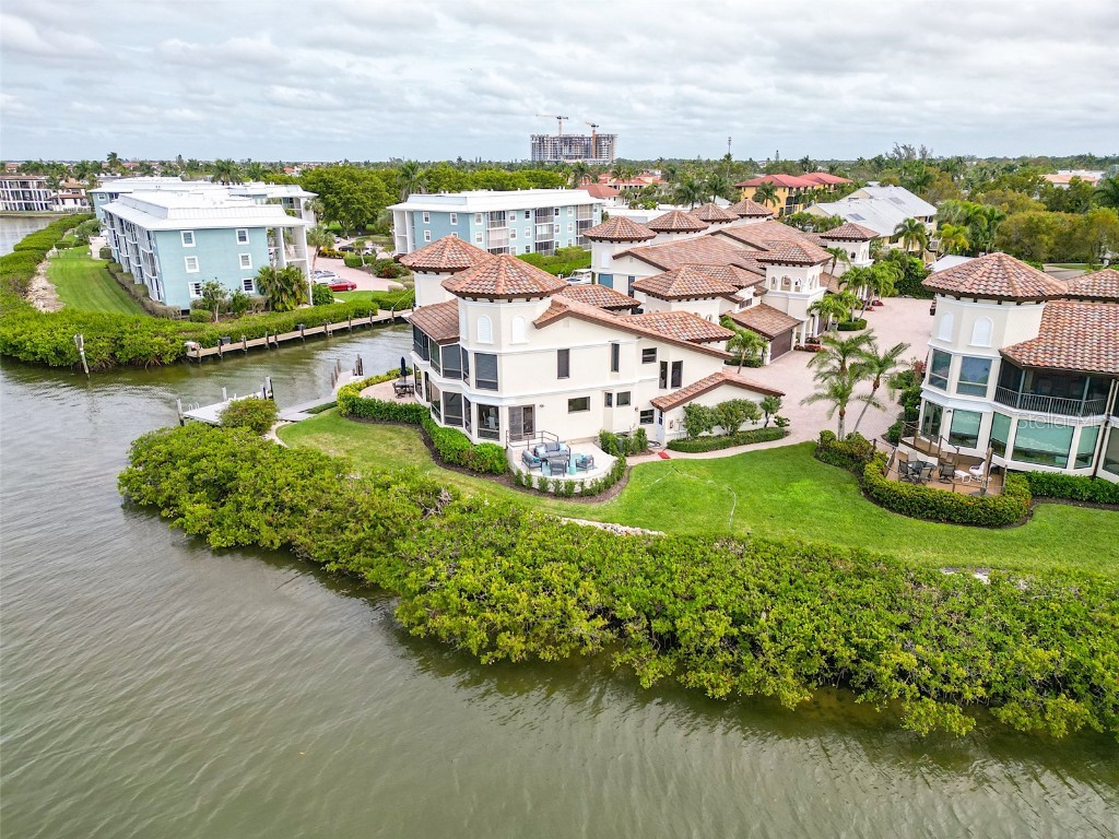 1303 Chesapeake Avenue #2-A Naples FL 34102 - NAPLES BAY O6173454 image1