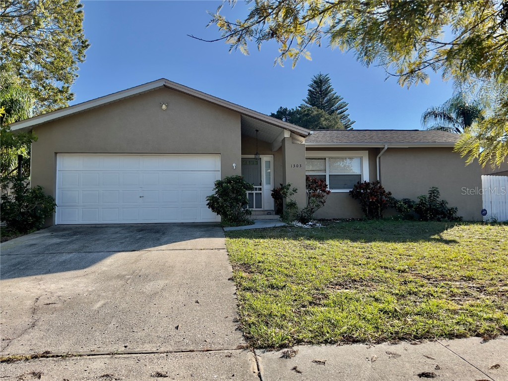 1303 Crossbow Lane Tarpon Springs FL 34689 U8187343 image1