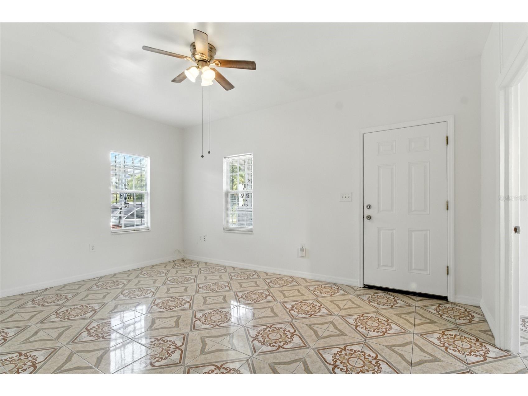 1303 E 26th Avenue Tampa FL 33605 TB8514658 image5