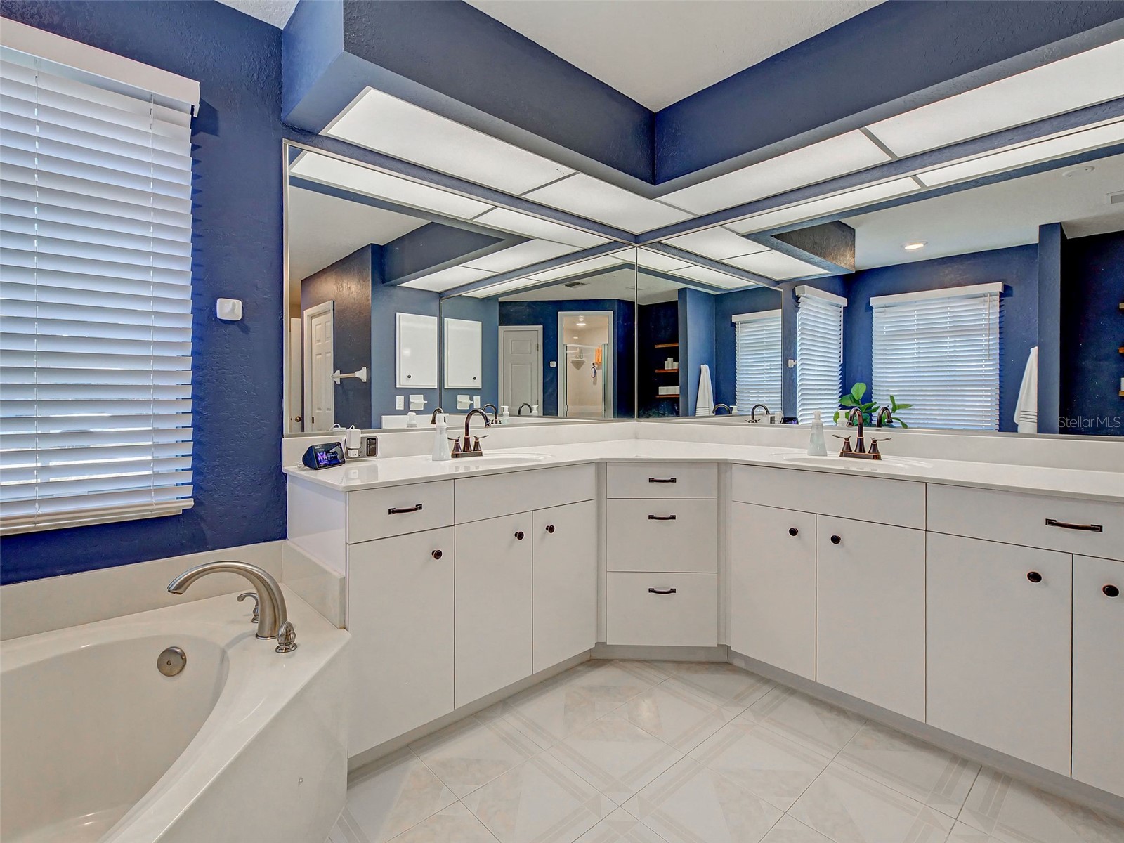 1303 E Gate Drive Venice FL 34285 A4692226 image36