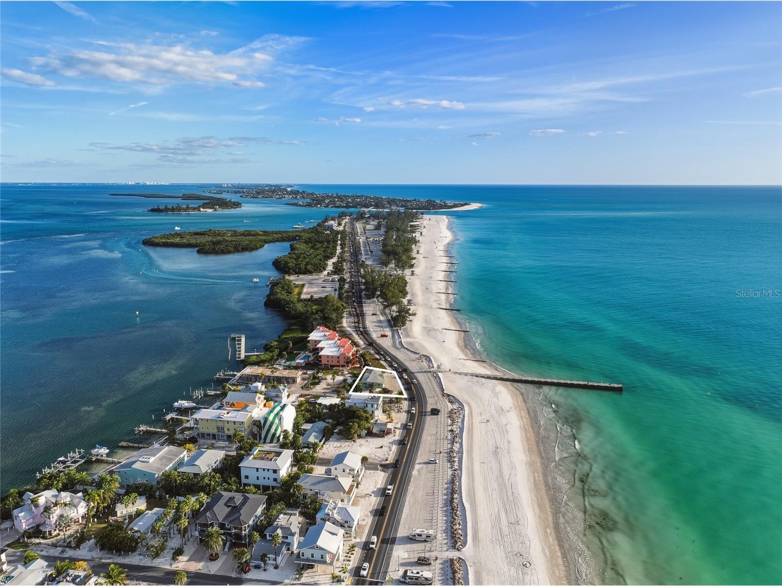 1303 Gulf Drive S #2 Bradenton Beach FL 34217 TB8466465 image4