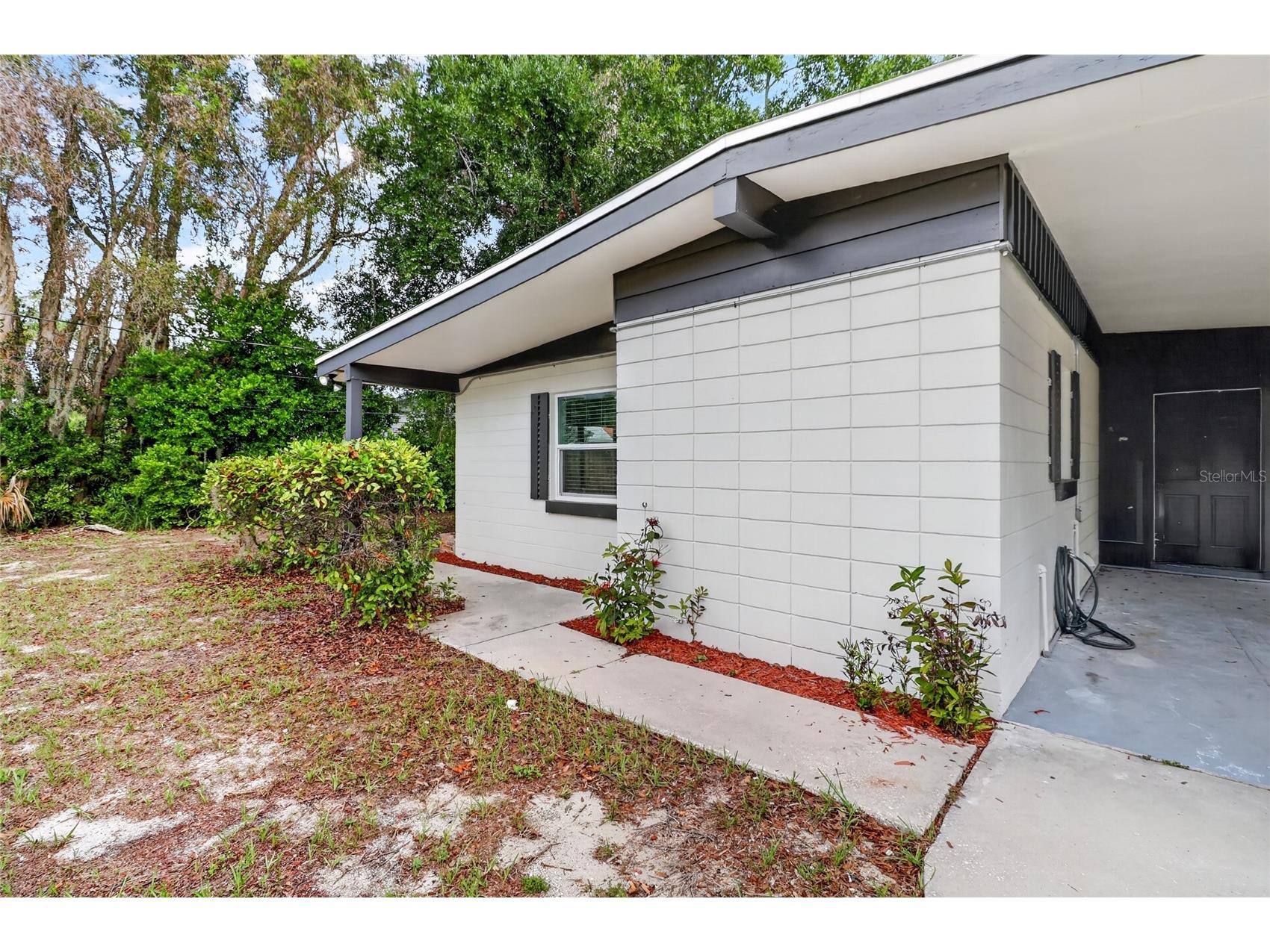 1303 NE Stately Oaks Drive NW Winter Haven FL 33881 L4962781 image3