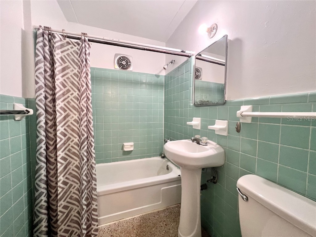 1303 NW 6th Street #4 Gainesville FL 32601 GC531735 image12