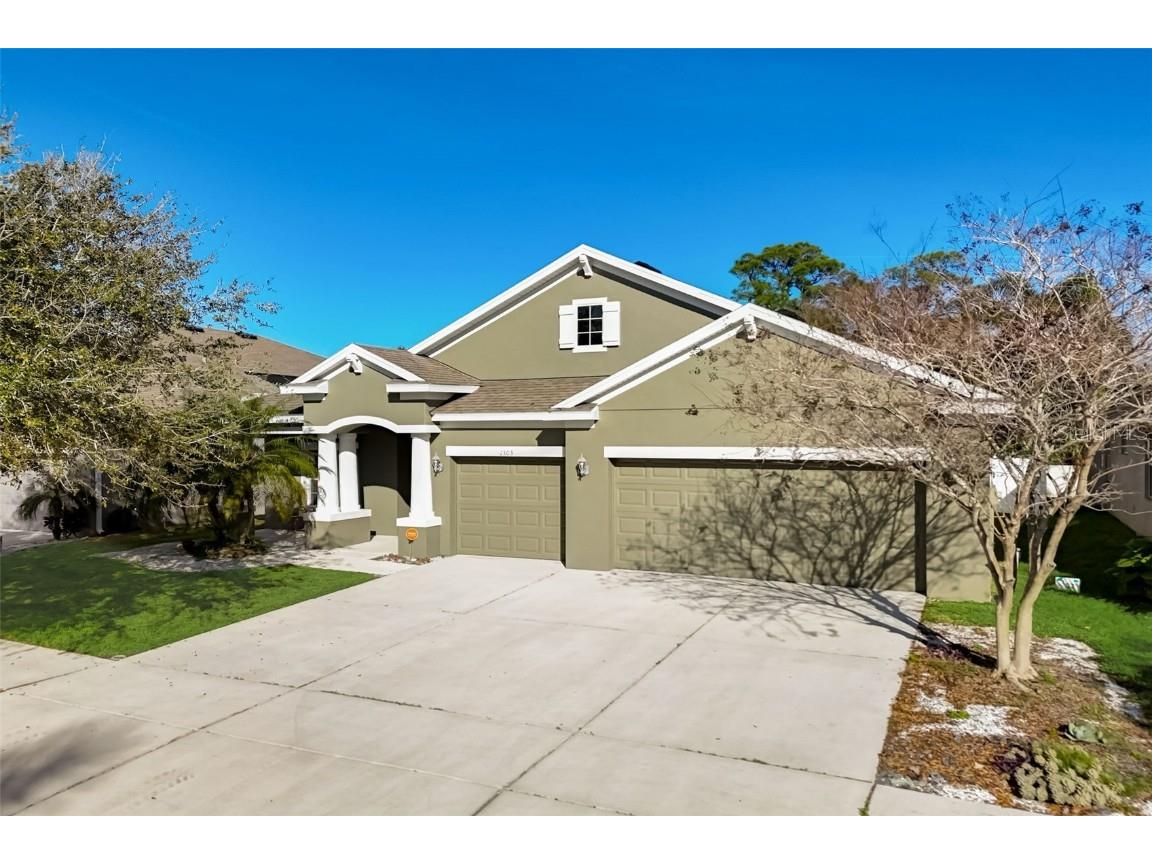 1303 Parker Den Drive Ruskin FL 33570 T3505756 image1