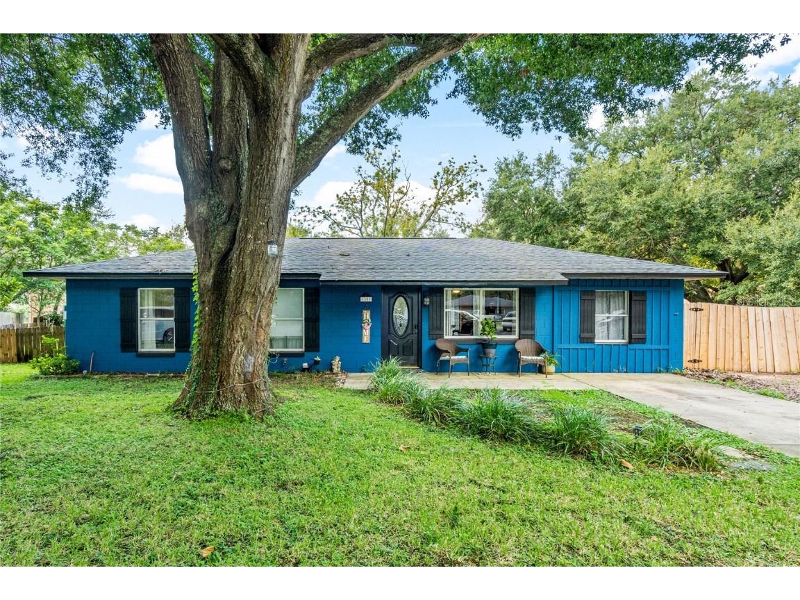 1303 Redwood Ct Tavares FL 32778 G5072732 image1