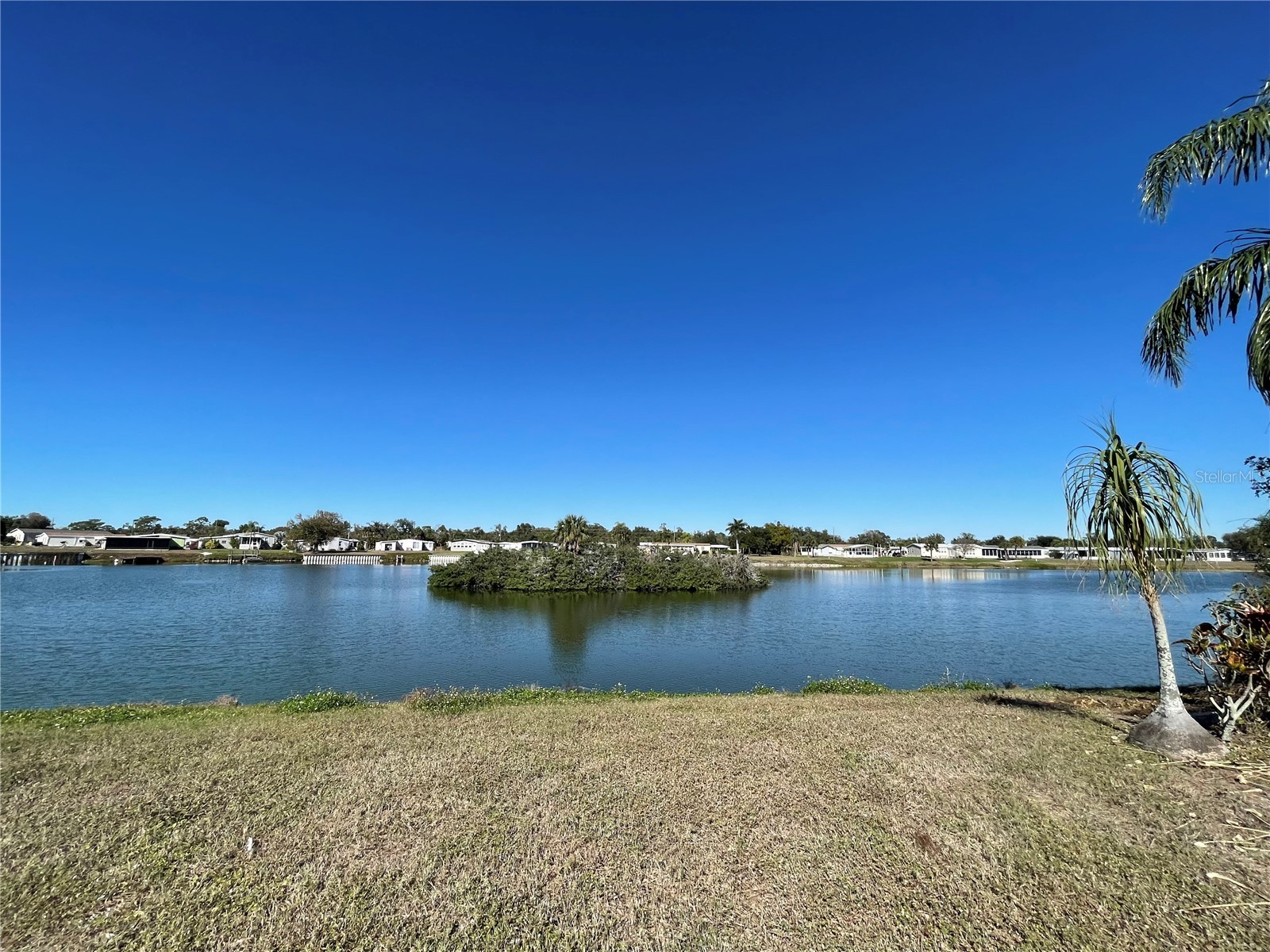 1303 Sanderling Drive Englewood FL 34224 - CASEY POND D6145858 image5