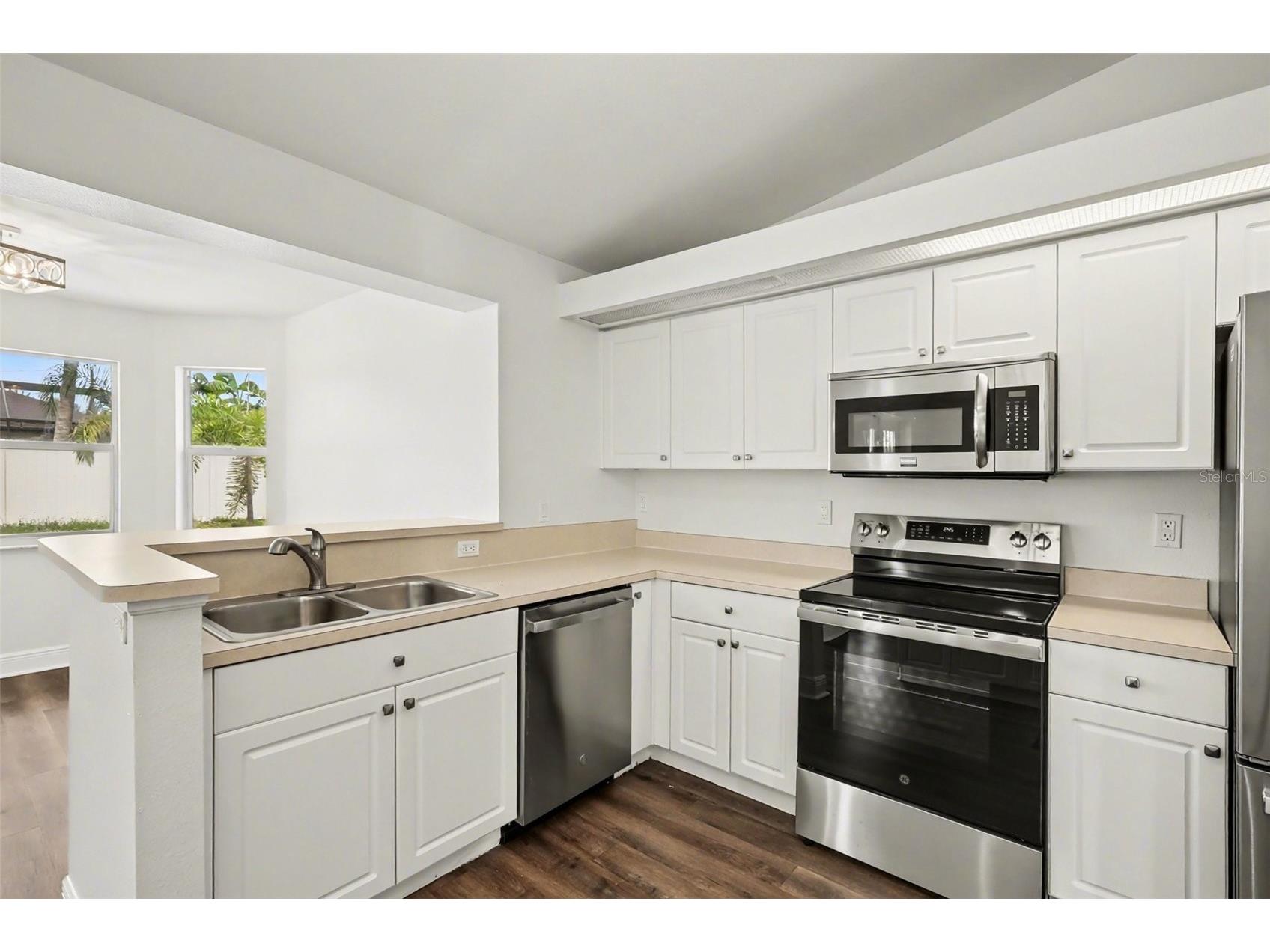 1303 SE 19th Street Cape Coral FL 33990 TB8497005 image18