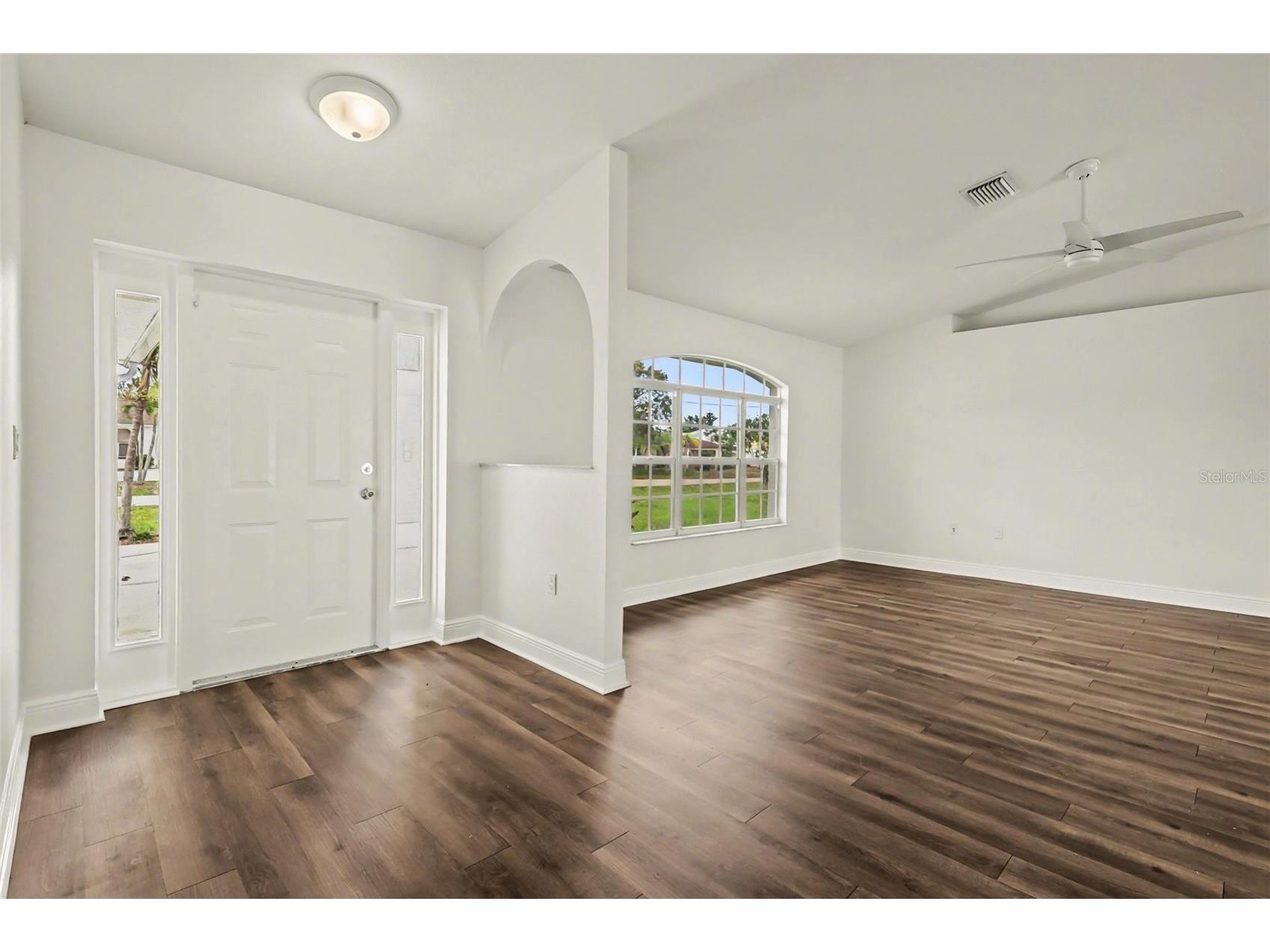 1303 SE 19th Street Cape Coral FL 33990 TB8497005 image4