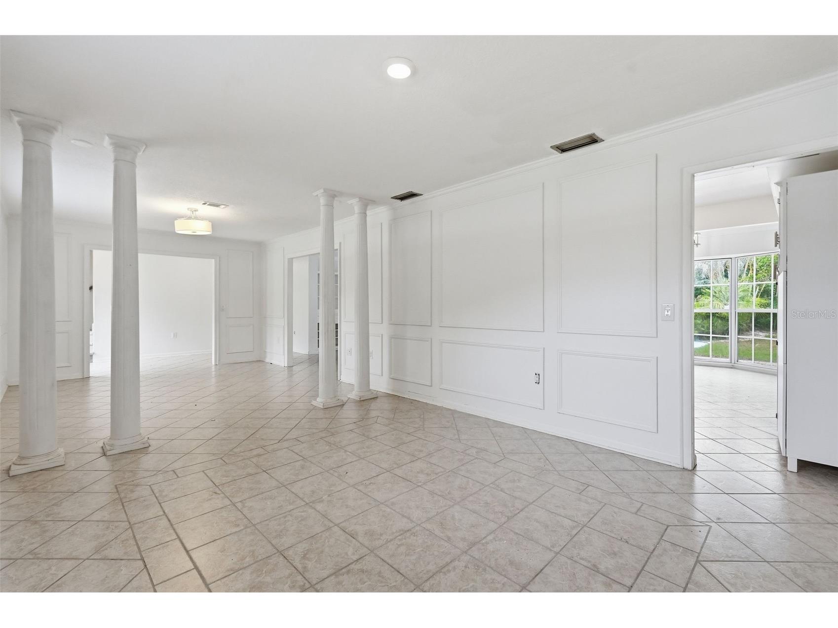 1303 Wallwood Drive Brandon FL 33510 TB8512619 image3