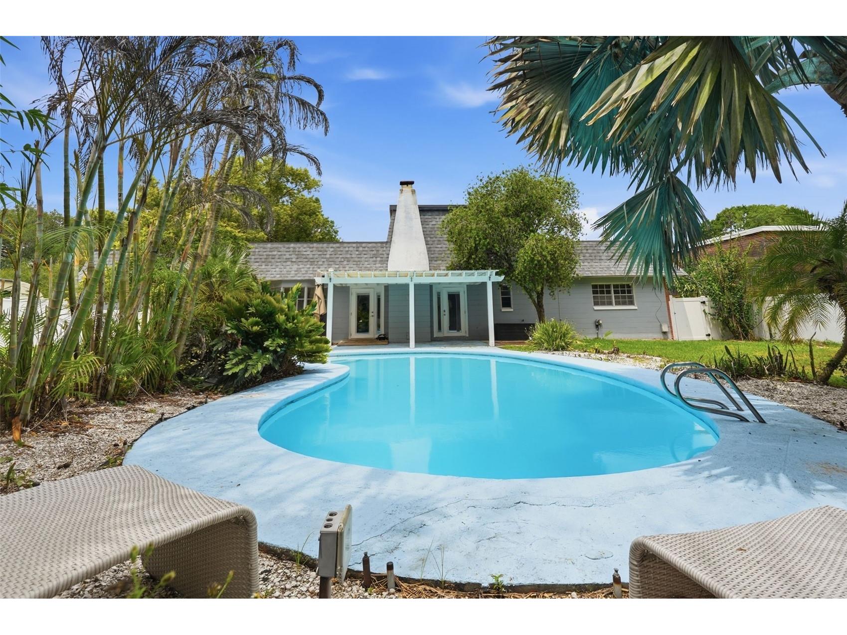 1303 Wallwood Drive Brandon FL 33510 TB8512619 image38