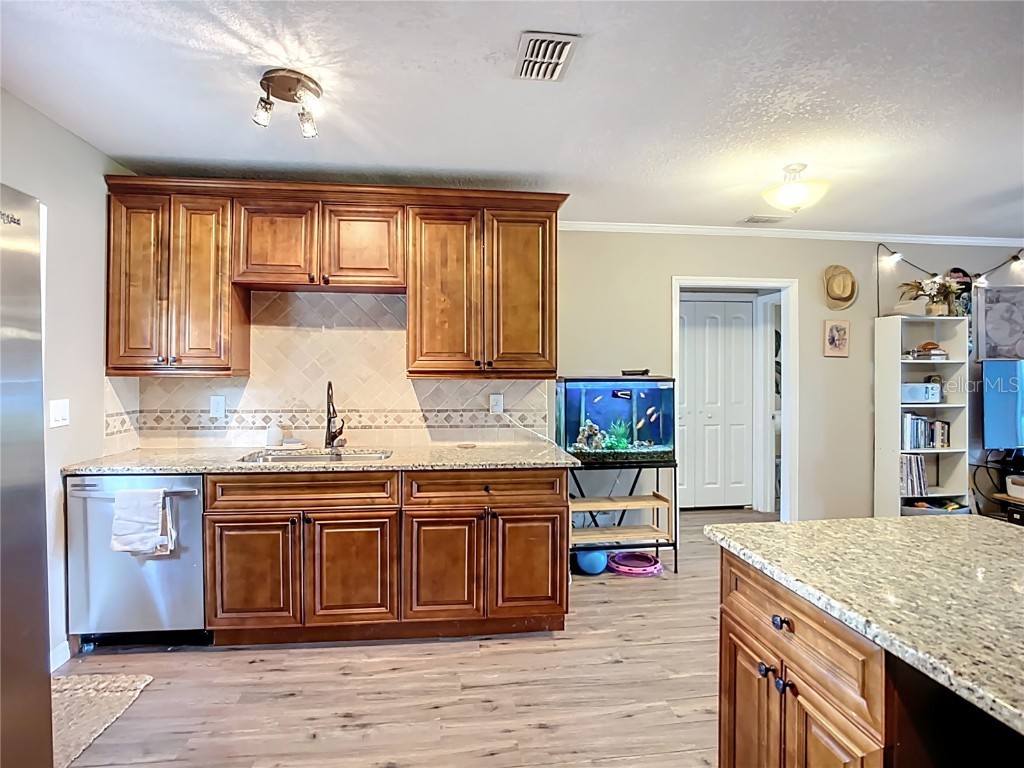 1304 Alfred Street #B Brandon FL 33510 TB8417425 image8