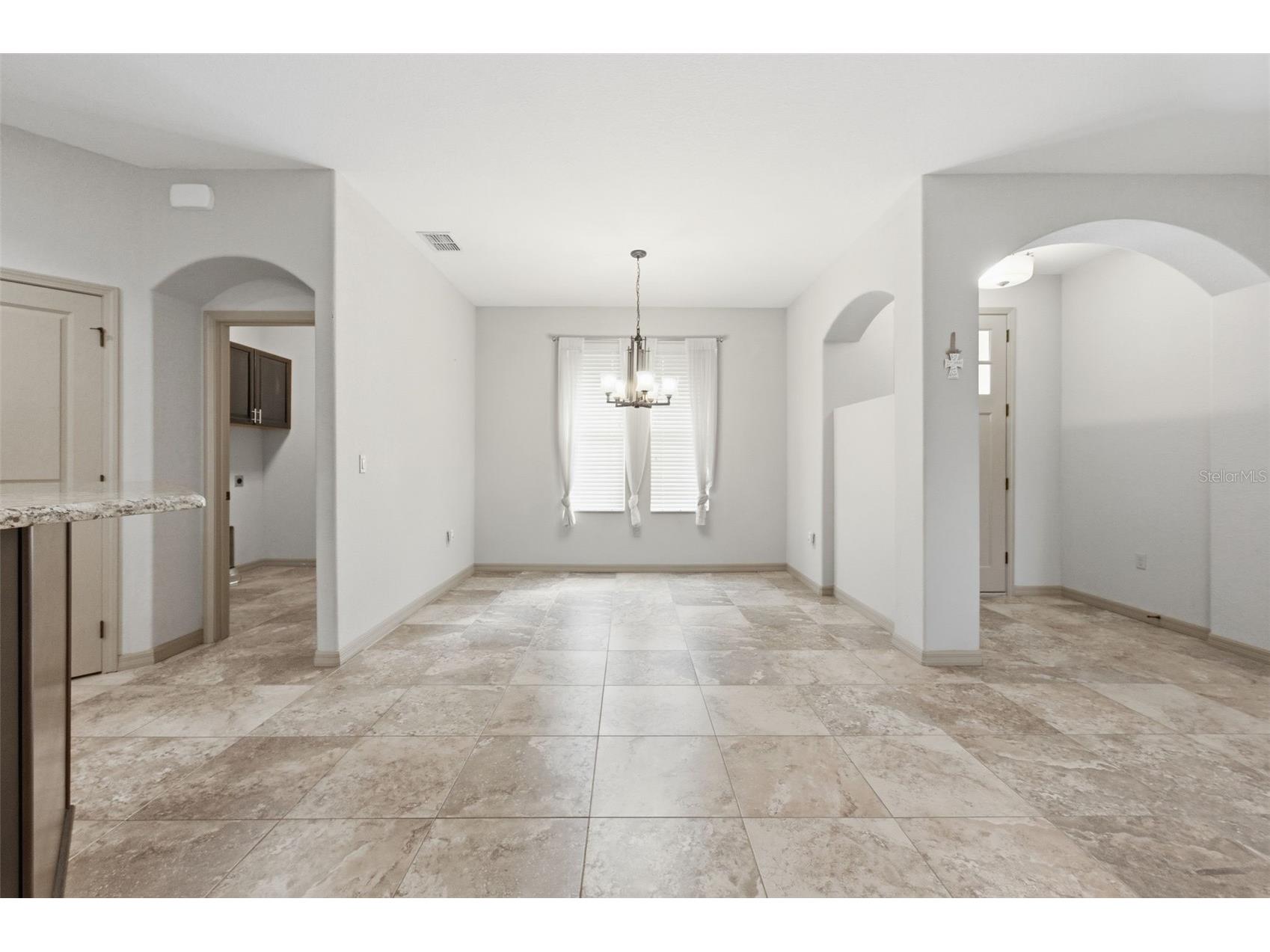1304 Candlelight Boulevard Brooksville FL 34601 TB8461129 image10